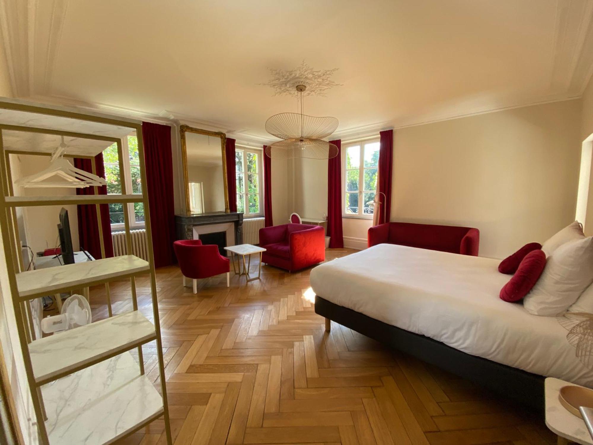 Logis Hotel Du Parc Pont-a-Mousson Exterior photo
