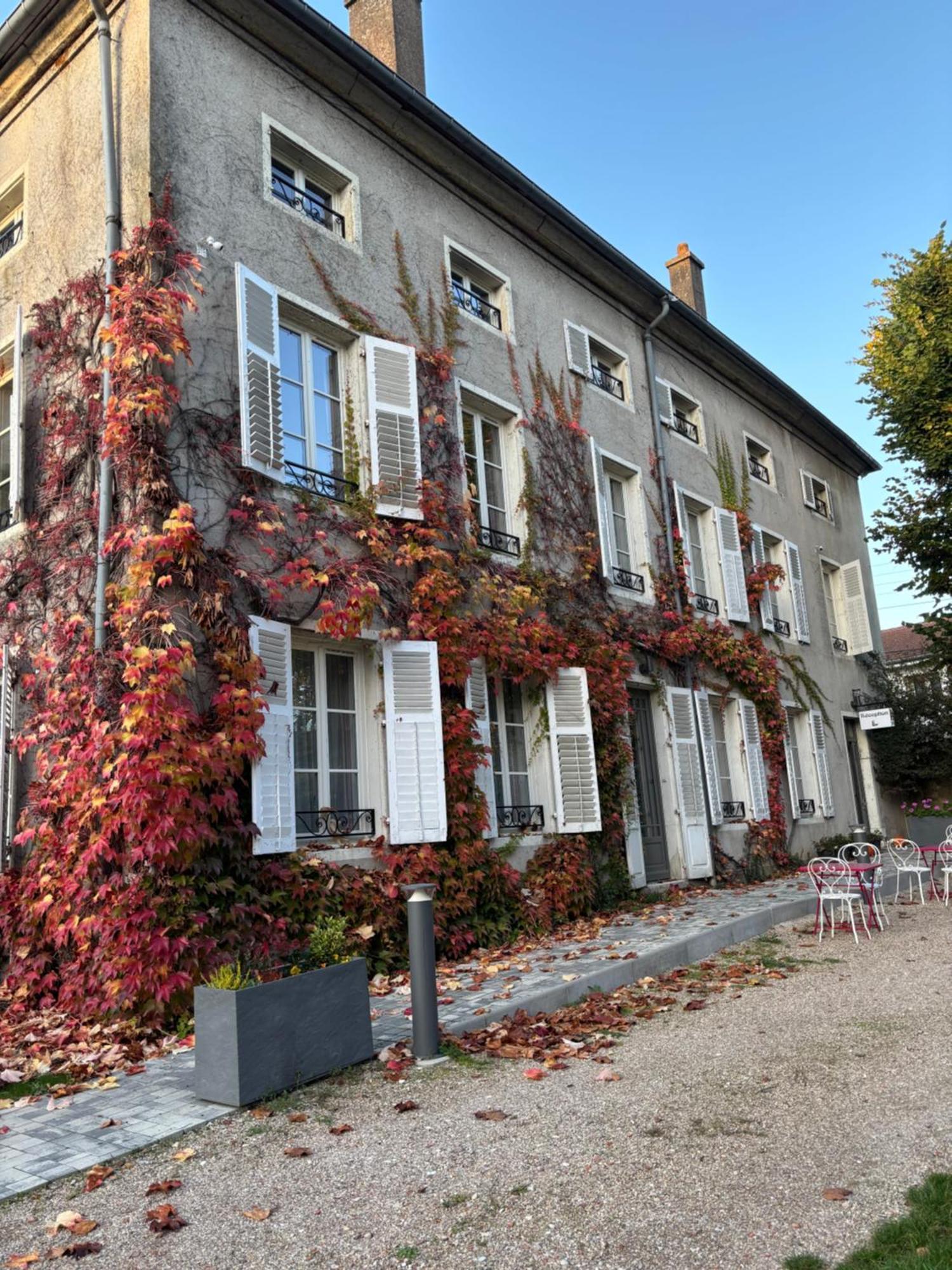 Logis Hotel Du Parc Pont-a-Mousson Exterior photo